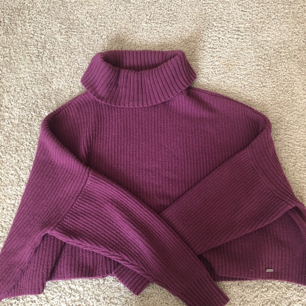 Cropped sweater - Picture 2 of 2